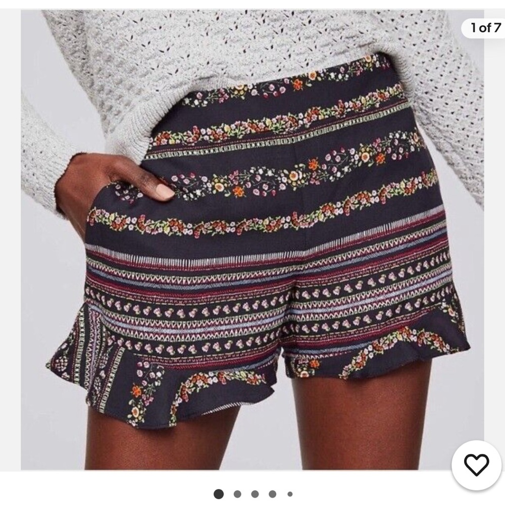 Ann Taylor Loft Black Floral Ruffle Rayon Shorts